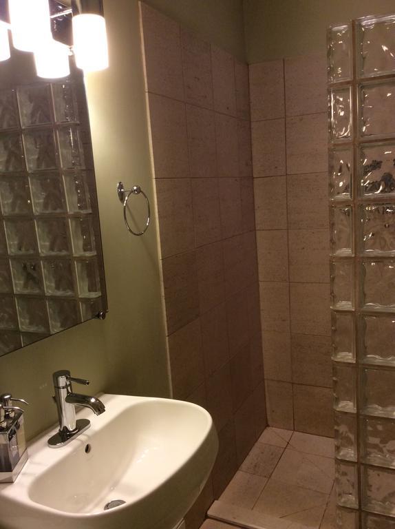 Inn At 2920 Baltimore Ngoại thất bức ảnh
