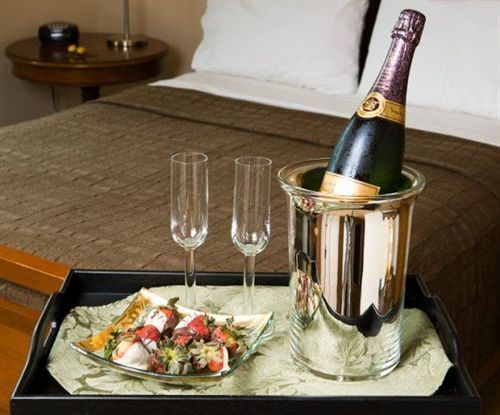 Inn At 2920 Baltimore Ngoại thất bức ảnh